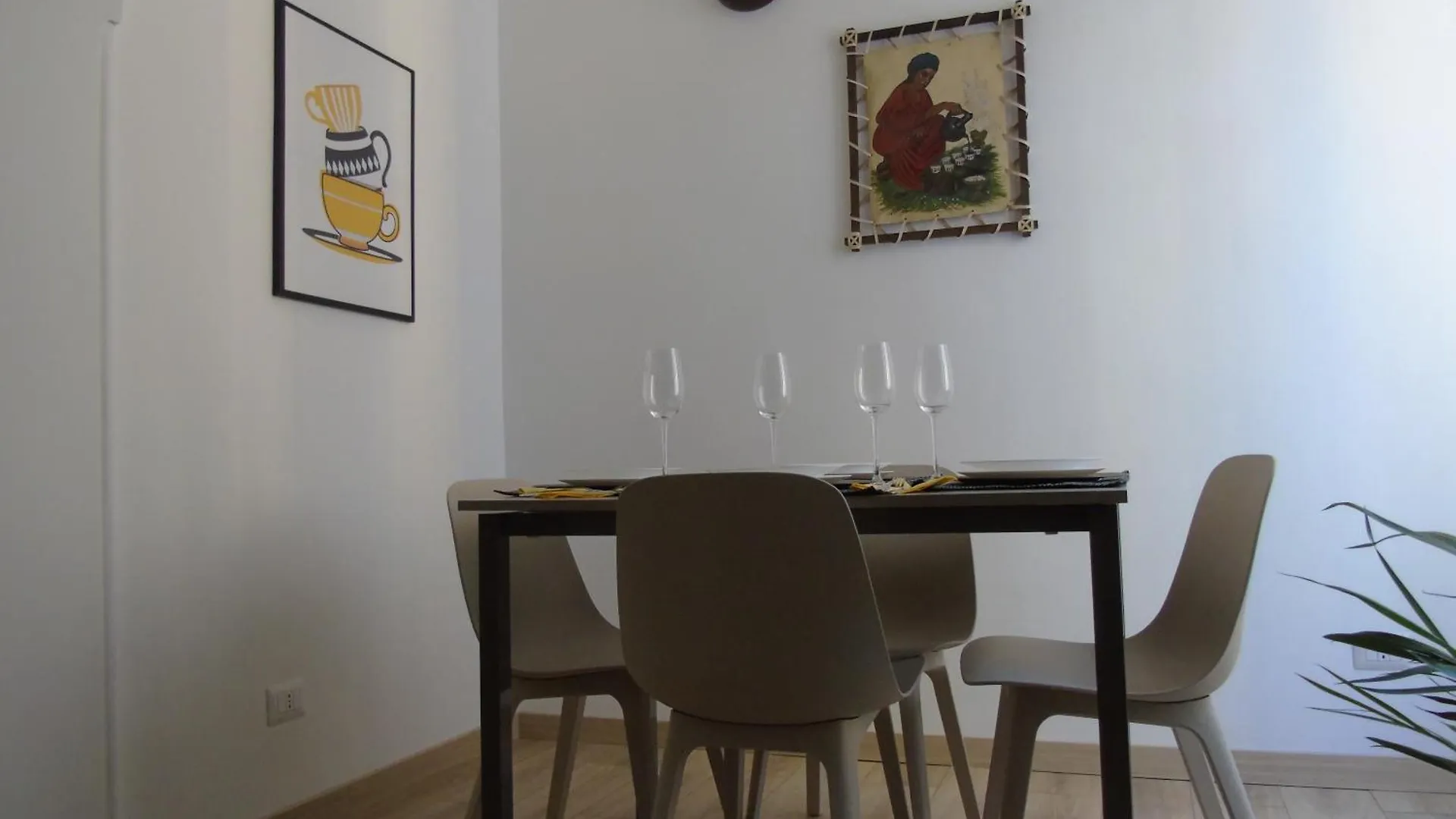 Bella Vita, Big Apartment Next To Colosseum Rome Italy