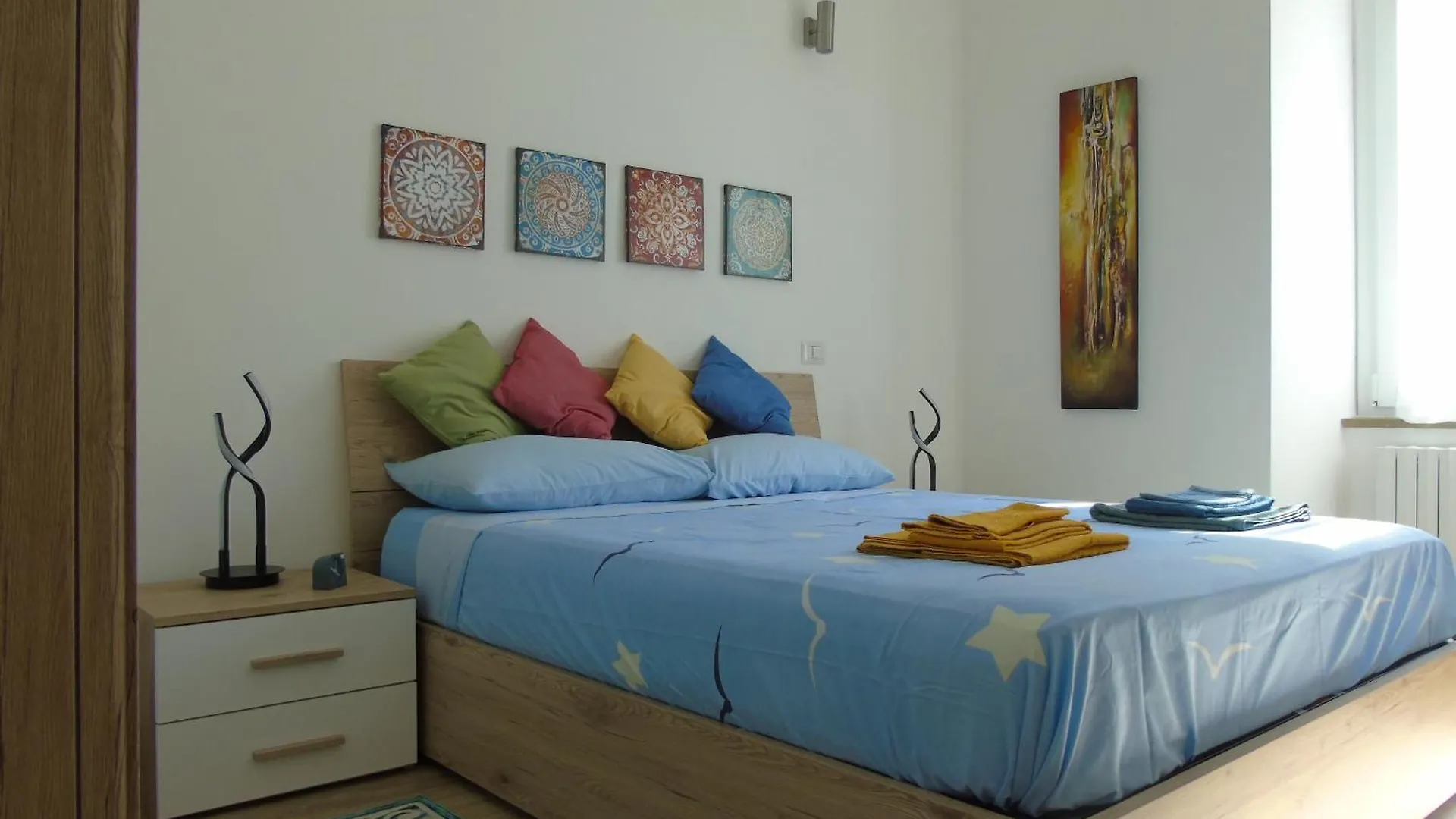 Bella Vita, Big Apartment Next To Colosseum Rome