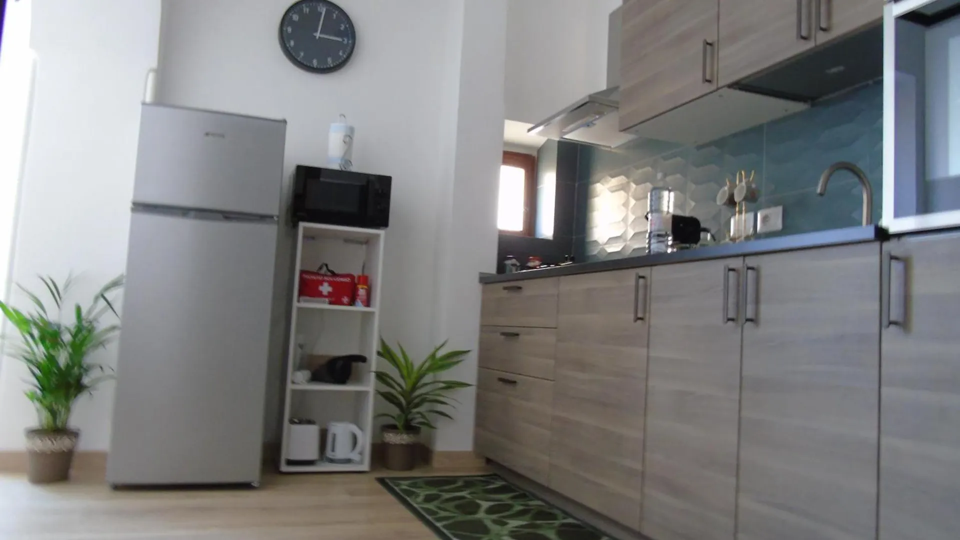 Bella Vita, Big Apartment Next To Colosseum Rome