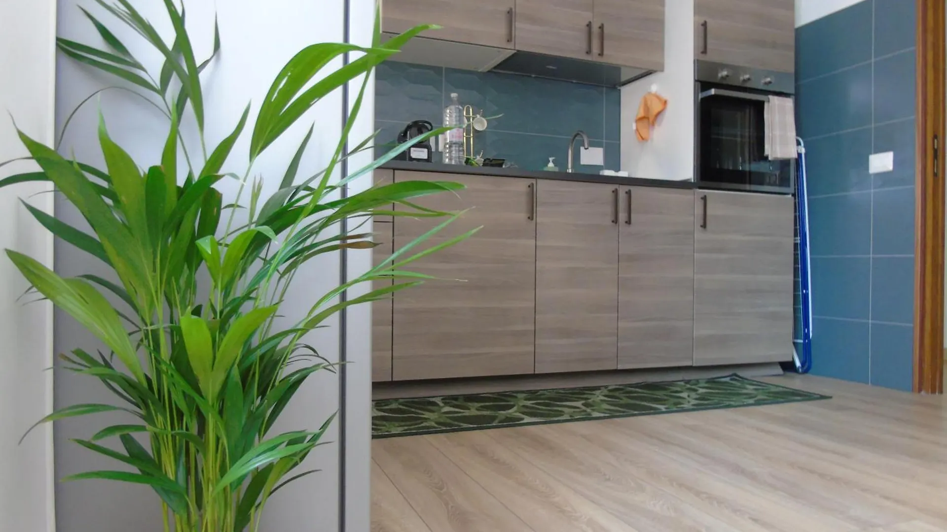 Bella Vita, Big Apartment Next To Colosseum Rome